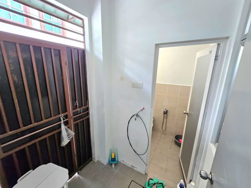 Rumah Teres untuk Dijual di Nilai (Negeri Sembilan) - AimiRahim Hartanah - PropertyGuru.com.my
