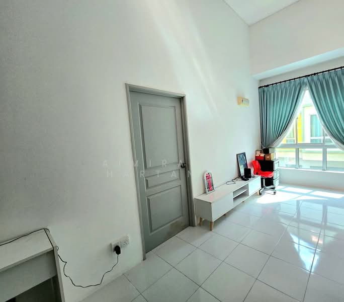 Rumah Teres untuk Dijual di Nilai (Negeri Sembilan) - AimiRahim Hartanah - Living Room - PropertyGuru.com.my