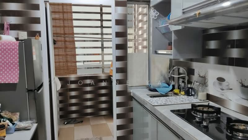 Condominium for Rent at Amadesa Resort Condominium - Joanne Yan - Kitchen - PropertyGuru.com.my