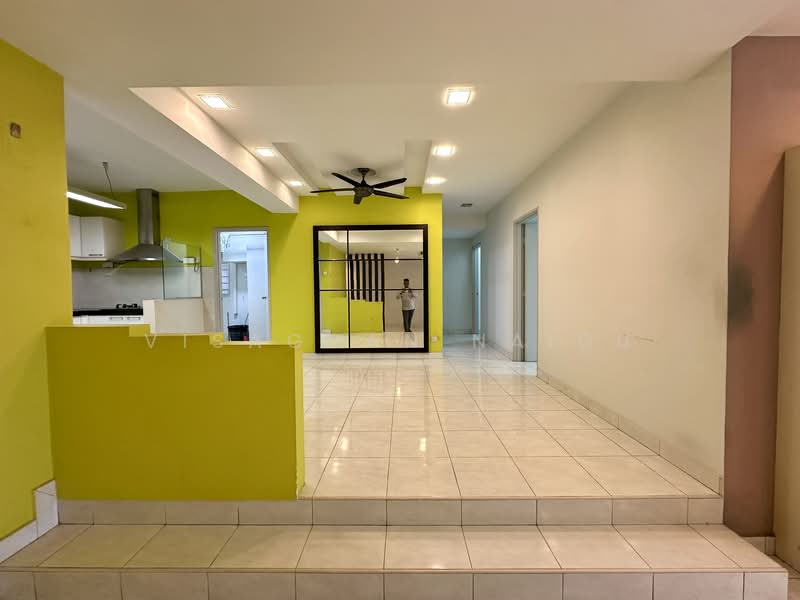 Condominium for Sale at Sterling - Visaghan Naidu - Kitchen - PropertyGuru.com.my