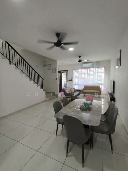 2-storey Terraced House for Sale in Austin Crest (Johor Bahru) - Chris Chin - Living Room - PropertyGuru.com.my