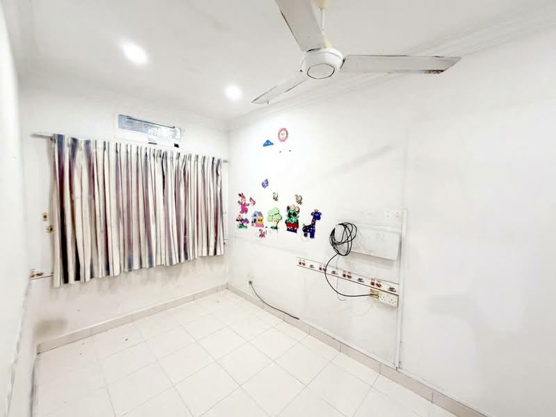 Rumah Teres 1.5 Tingkat untuk Dijual di Taman Gaya (Ulu Tiram) - Chris Chin - PropertyGuru.com.my