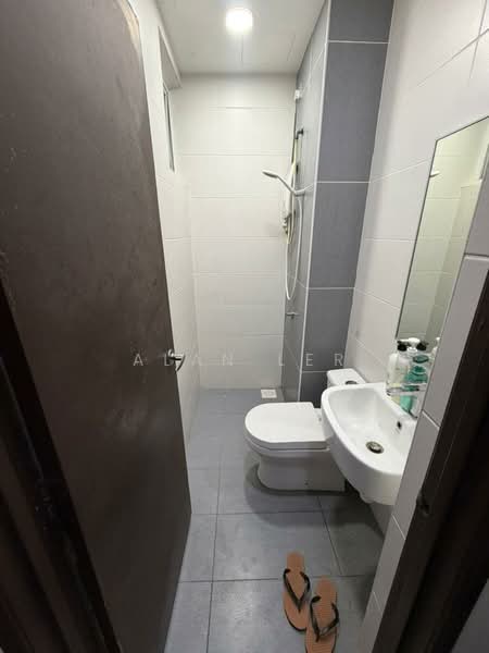 Servis Apartment untuk Dijual di Twin Danga Residence - Alan Ler - Bathroom - PropertyGuru.com.my