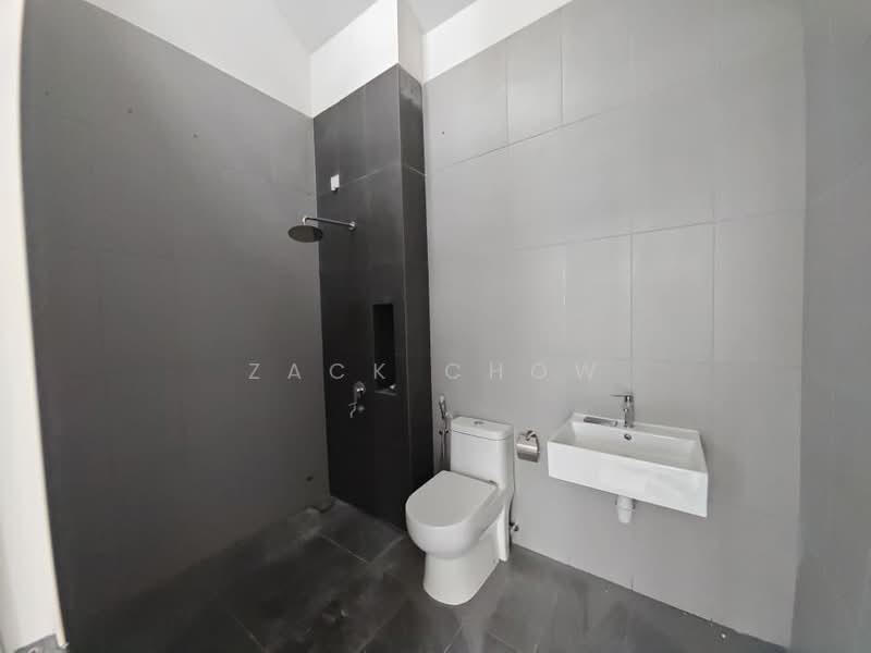 2-storey Terraced House for Sale in Taman Eco Cascadia (Tebrau) - Zack Chow - Bathroom - PropertyGuru.com.my