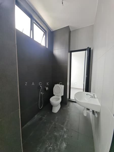 2-storey Terraced House for Sale in Taman Eco Cascadia (Tebrau) - Zack Chow - Bathroom - PropertyGuru.com.my