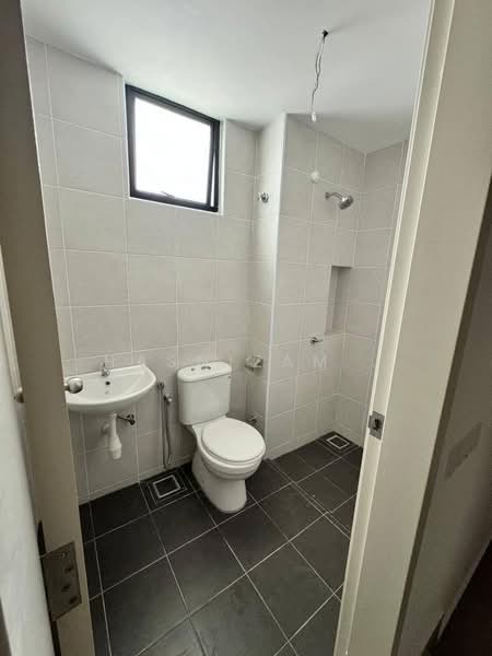 Rumah Teres 2 Tingkat untuk Dijual di Bandar Cassia (Batu Kawan) - Hasnizam . - Bathroom - PropertyGuru.com.my