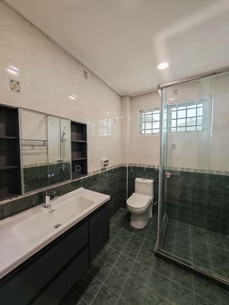 Bungalow for Rent in Leisure Farm (Gelang Patah) - Tony Lim - Bathroom - PropertyGuru.com.my