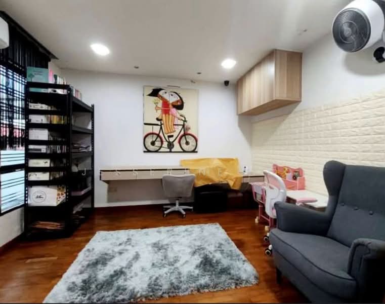 Rumah Teres 2.5 Tingkat untuk Dijual di Taman Sutera (Johor Bahru) - Jesserine Neo - Study - PropertyGuru.com.my