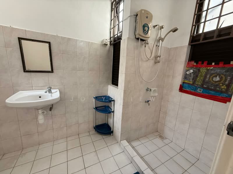 2-storey Terraced House for Sale in Alam Damai (Cheras) - Joly Liew - Bathroom - PropertyGuru.com.my
