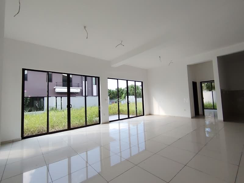 Rumah Berkembar untuk Dijual di Semenyih (Selangor) - Wan Azemi Wan Daud - Living Room - PropertyGuru.com.my