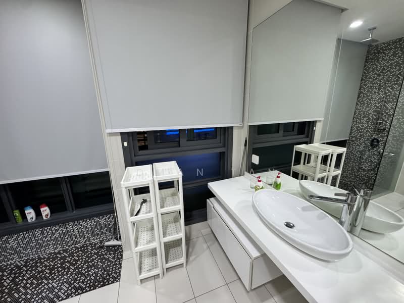 Servis Apartment untuk Disewa di Vogue Suites One - Adman Tan - Bathroom - PropertyGuru.com.my