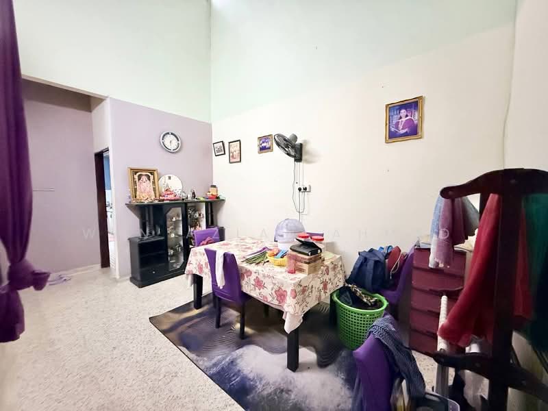 Rumah Teres untuk Dijual di Kajang (Selangor) - Wan Azlan Ahmad - Dining Room - PropertyGuru.com.my