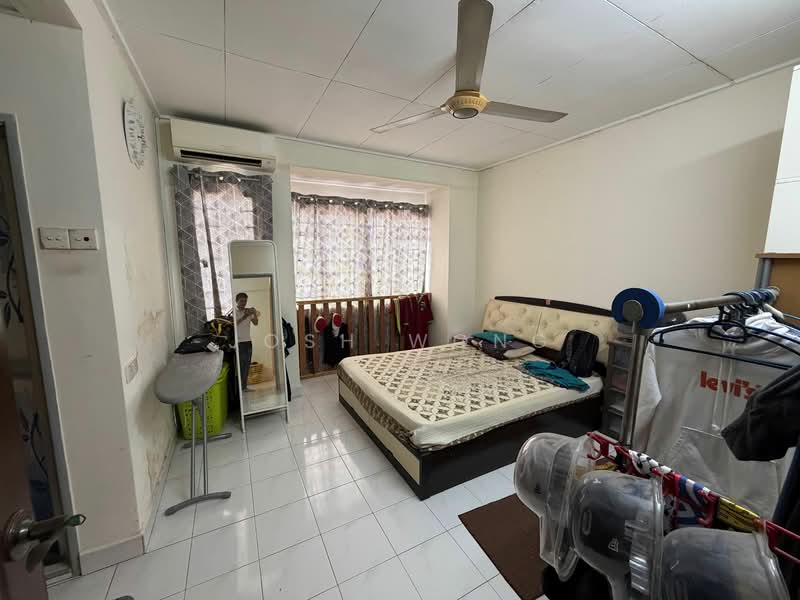 Rumah Teres untuk Dijual di Bandar Kinrara Seksyen 5 (Bandar Kinrara) - Josh Wong - Master Bedroom - PropertyGuru.com.my