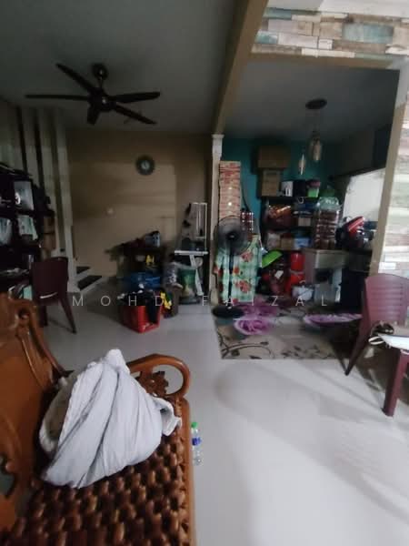 Semi-Detached House for Sale in Puchong (Selangor) - Mohd Faizal - Living Room - PropertyGuru.com.my