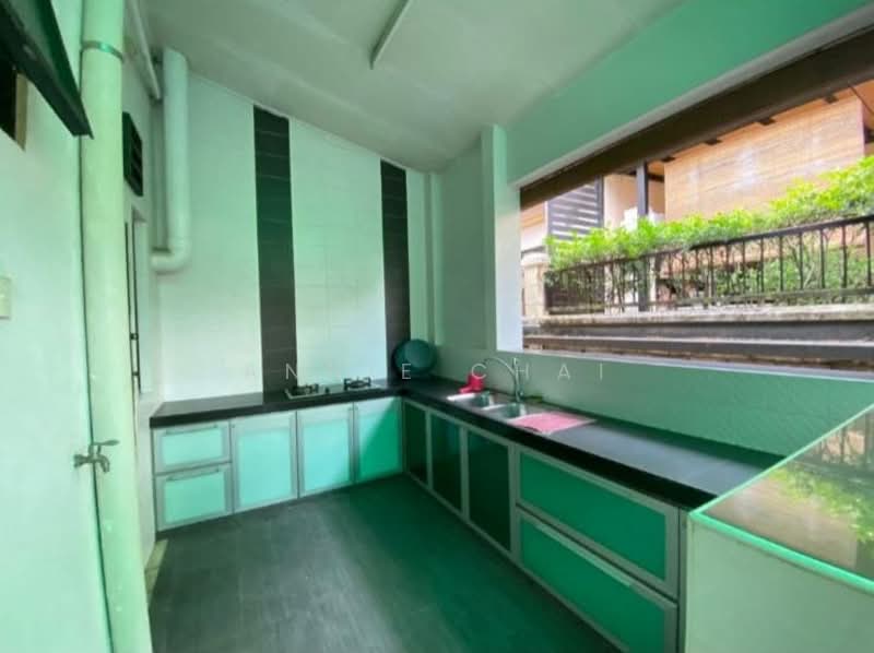 Cluster House for Sale in Austin Heights (Tebrau) - Annie Chai - Kitchen - PropertyGuru.com.my