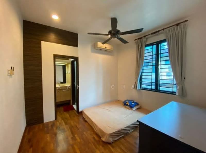 Cluster House for Sale in Austin Heights (Tebrau) - Annie Chai - Bedroom - PropertyGuru.com.my