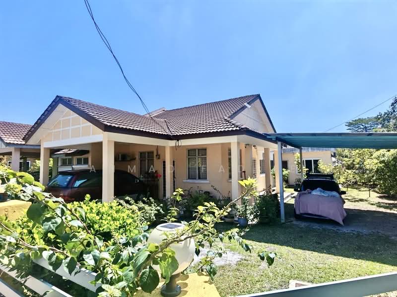 Semi-Detached House for Sale in Bangi (Selangor) - Ahmad Fadlee - PropertyGuru.com.my
