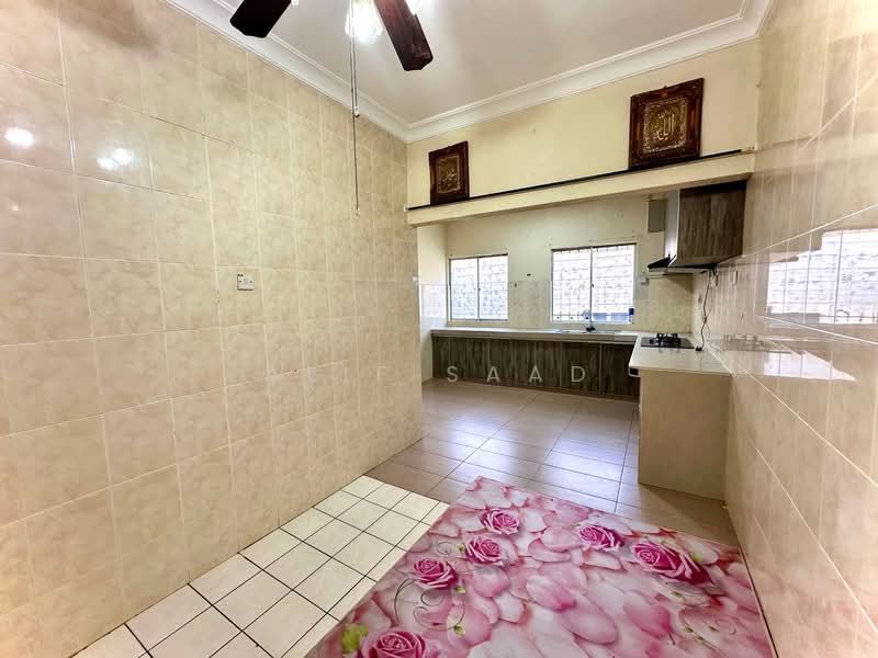 2-storey Terraced House for Sale in Taman Perindustrian Sime Uep (Subang Jaya) - Alif Saad - Kitchen - PropertyGuru.com.my