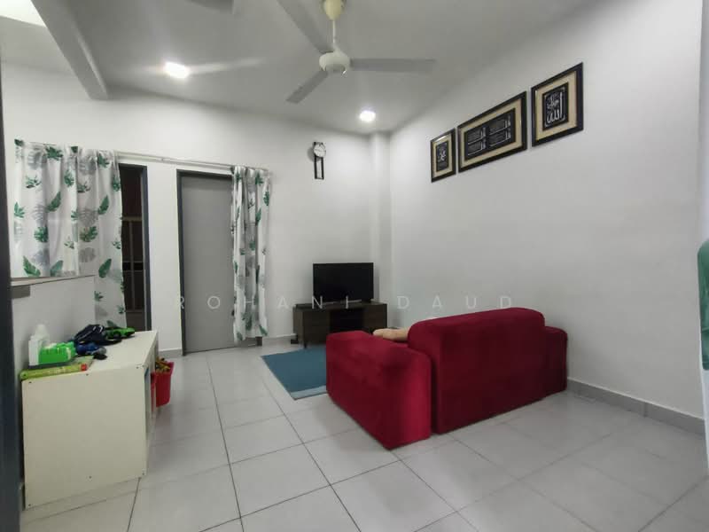 Rumah Teres 2.5 Tingkat untuk Disewa di Kajang (Selangor) - Rohani Daud - Living Room - PropertyGuru.com.my