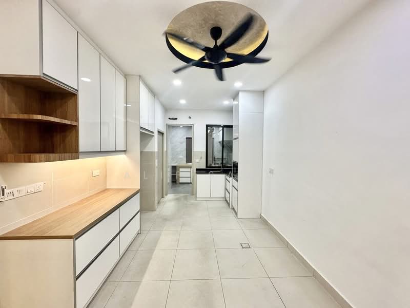 2-storey Terraced House for Sale in Shah Alam (Selangor) - Alif Saad - Kitchen - PropertyGuru.com.my