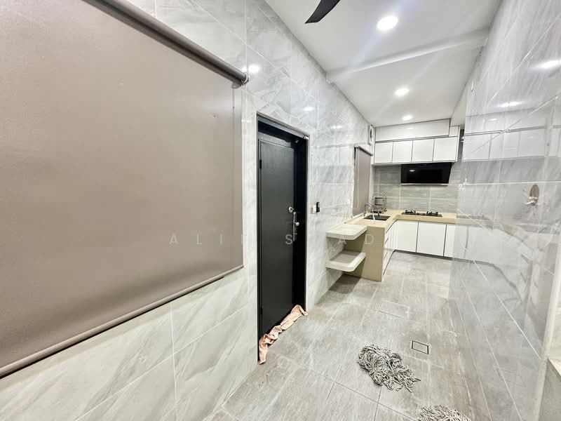 2-storey Terraced House for Sale in Shah Alam (Selangor) - Alif Saad - Kitchen - PropertyGuru.com.my