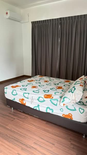 Rumah Berkembar untuk Dijual di Taman Pelangi Indah (Ulu Tiram) - Wong Yi Xin - Bedroom - PropertyGuru.com.my