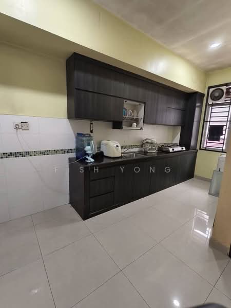 Cluster House for Sale in Bandar Selesa Jaya (Skudai) - Fish Yong - Kitchen - PropertyGuru.com.my