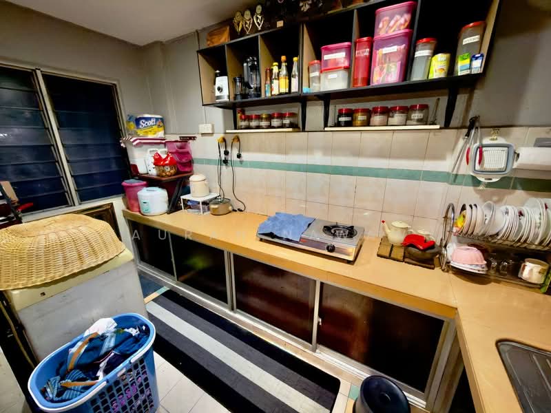 Apartment for Sale at Pangsapuri Perdana Villa - Fauran Nawawi - PropertyGuru.com.my