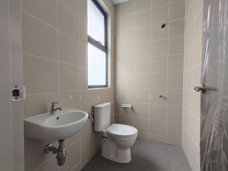 2-storey Terraced House for Sale in Denai Alam (Shah Alam) - Alif Saad - Bathroom - PropertyGuru.com.my