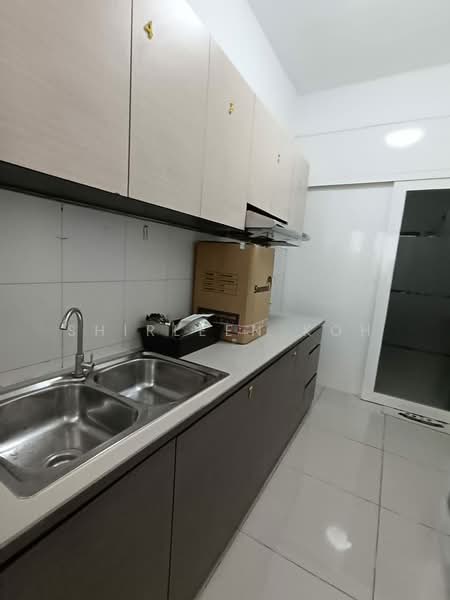 Servis Apartment untuk Disewa di SuriaMas Suites - Shirleen Koh - Kitchen - PropertyGuru.com.my