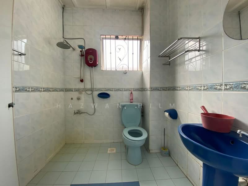 Bungalow for Sale in Ulu Kelang (Selangor) - Hazwan Hilmi - Bathroom - PropertyGuru.com.my