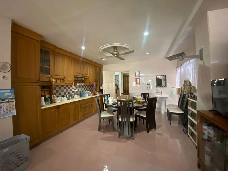 Bungalow for Sale in Ulu Kelang (Selangor) - Hazwan Hilmi - Kitchen - PropertyGuru.com.my