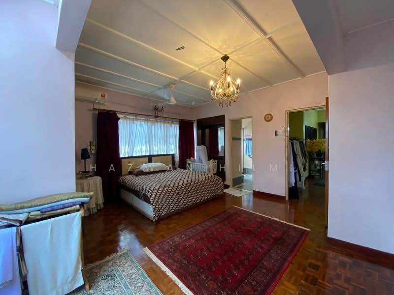 Bungalow for Sale in Ulu Kelang (Selangor) - Hazwan Hilmi - Bedroom - PropertyGuru.com.my