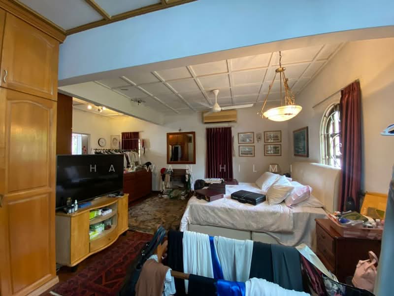 Bungalow for Sale in Ulu Kelang (Selangor) - Hazwan Hilmi - Bedroom - PropertyGuru.com.my