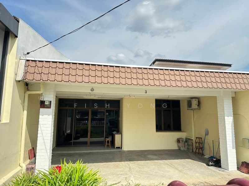 Rumah Teres 1 Tingkat untuk Disewa di Taman Pelangi (Johor Bahru) - Fish Yong - Exterior - PropertyGuru.com.my