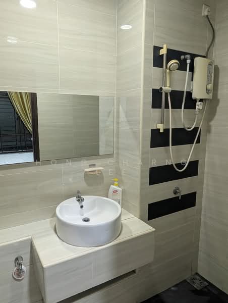 Service Residence for Rent at D'Summit Residences - Hong Charng Lee - Bathroom - PropertyGuru.com.my