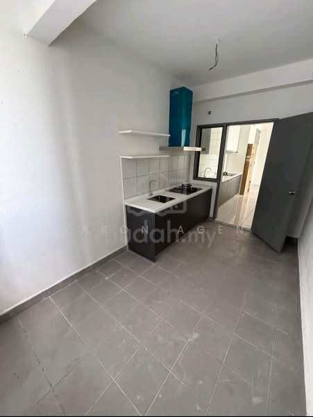 Service Residence for Sale at E'Island Lake Haven - Haron Agen - Kitchen - PropertyGuru.com.my