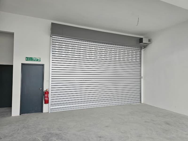 Terrace Factory for Rent in Senai (Johor) - Sam . - Entrance - PropertyGuru.com.my