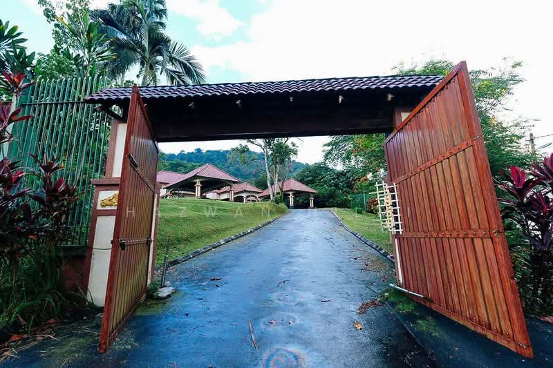 Bungalow for Sale in Sungai Penchala (Kuala Lumpur) - Hazwan Hilmi - Exterior - PropertyGuru.com.my
