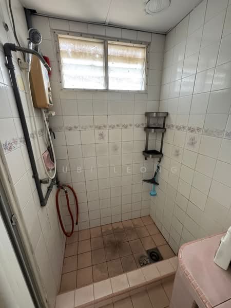 Pangsapuri untuk Dijual di Sri Intan 1 - Yubi Leong - Bathroom - PropertyGuru.com.my