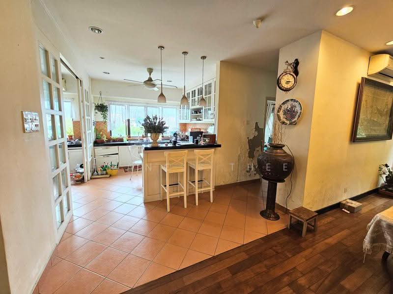 Bungalow House for Sale in Saujana Villa (Kajang) - Francis Thee - Kitchen - PropertyGuru.com.my