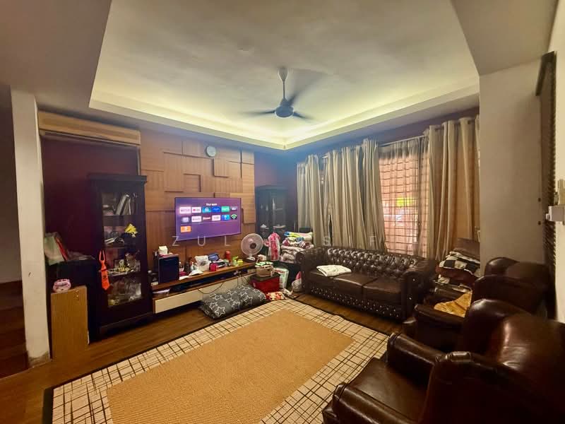 2-storey Terraced House for Sale in Alam Damai (Cheras) - Zul Hasif - Living Room - PropertyGuru.com.my