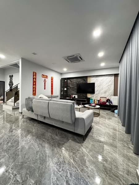 Rumah Teres 2 Tingkat untuk Dijual di Taman Molek (Johor Bahru) - Bernice Gan - Living Room - PropertyGuru.com.my