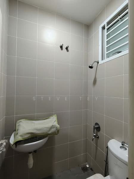 Semi-Detached House for Sale in Taman Nusa Idaman (Iskandar Puteri (Nusajaya)) - Steve Tey - Bathroom - PropertyGuru.com.my