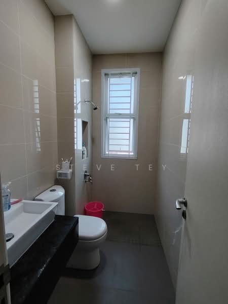Semi-Detached House for Sale in Taman Nusa Idaman (Iskandar Puteri (Nusajaya)) - Steve Tey - Bathroom - PropertyGuru.com.my