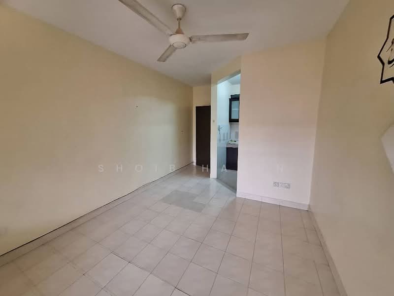 Apartment for Rent at Apartment Komuter Raya - Shoib Harun - Living Room - PropertyGuru.com.my