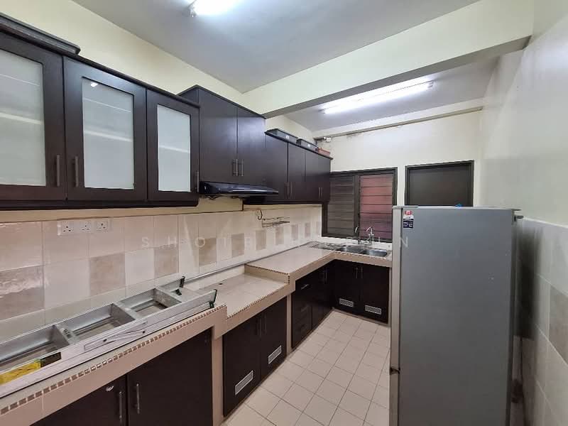Apartment for Rent at Apartment Komuter Raya - Shoib Harun - Kitchen - PropertyGuru.com.my