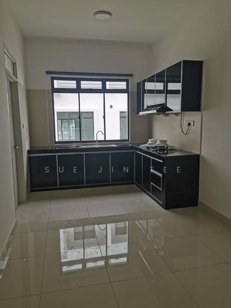 Rumah Teres 2 Tingkat untuk Disewa di Johor Bahru (Johor) - Sue Jin Tee - Kitchen - PropertyGuru.com.my