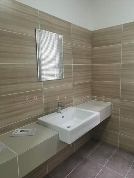 Rumah Teres 2 Tingkat untuk Disewa di Johor Bahru (Johor) - Sue Jin Tee - Bathroom - PropertyGuru.com.my