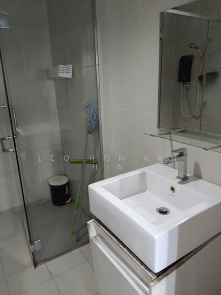Servis Apartment untuk Disewa di Suria Jelutong - Leo Hon Kah Hin - Bathroom - PropertyGuru.com.my
